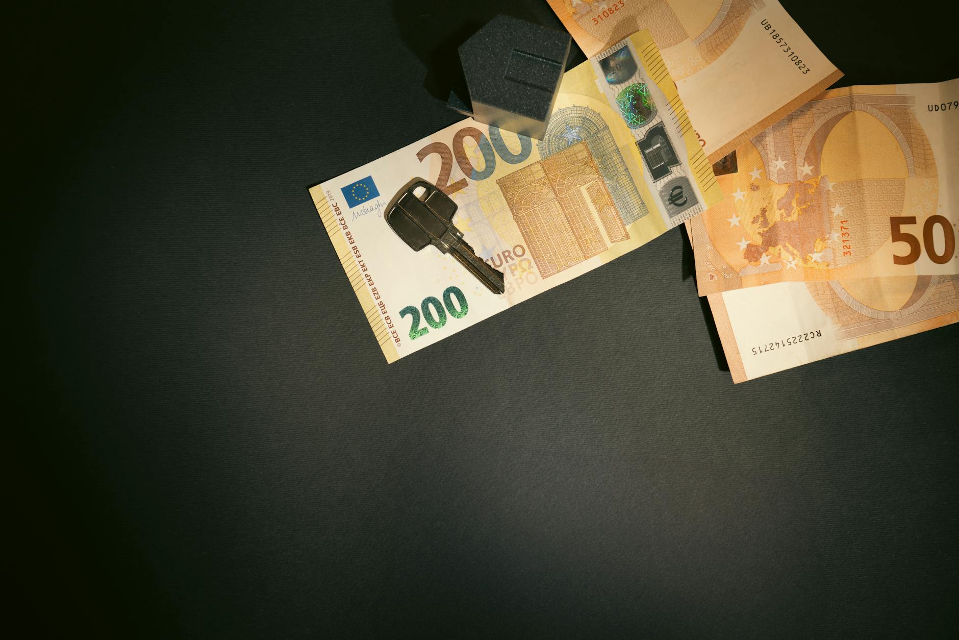 Miért dobja ki a biztosító a viharkárigényedet? 5 rejtett hiba a tetőn, ami miatt fizetés nélkül maradhatsz